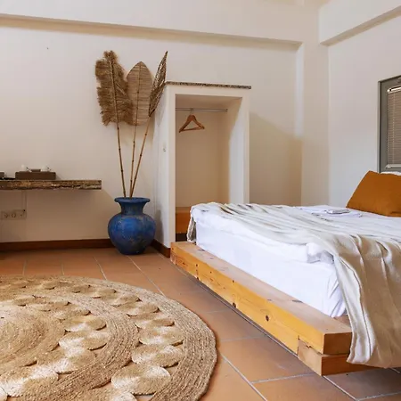 Guest house Odette 4*