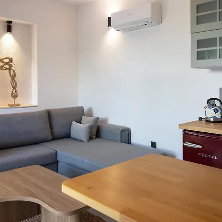 Guest house Odette 4*